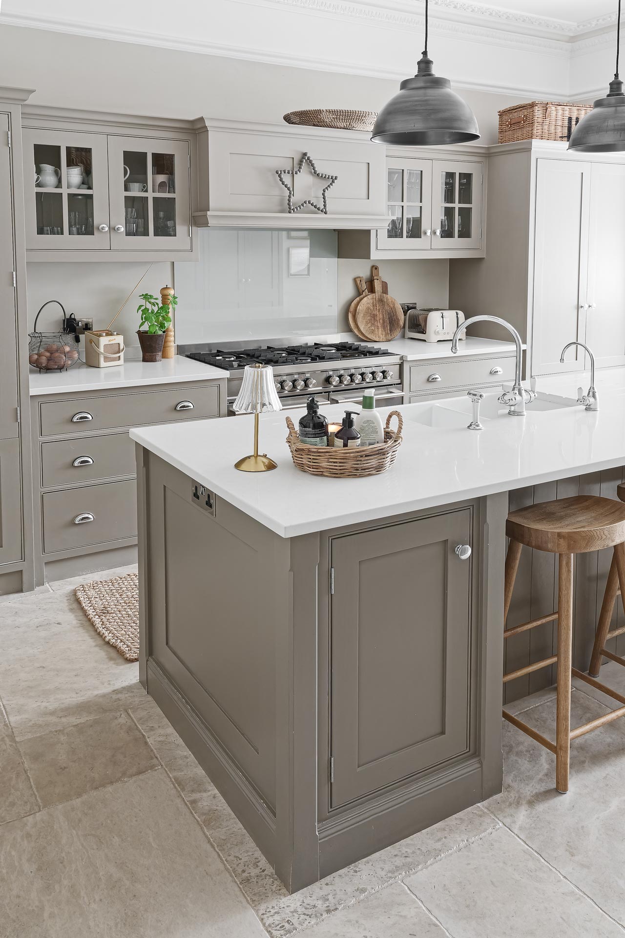 Kingham design truly bespoke kitchen shaker style luxury handmade boot mud utility linen laundry pantry larder fisher paykel miele neff butler sink perrin rowe Guildford Surrey.