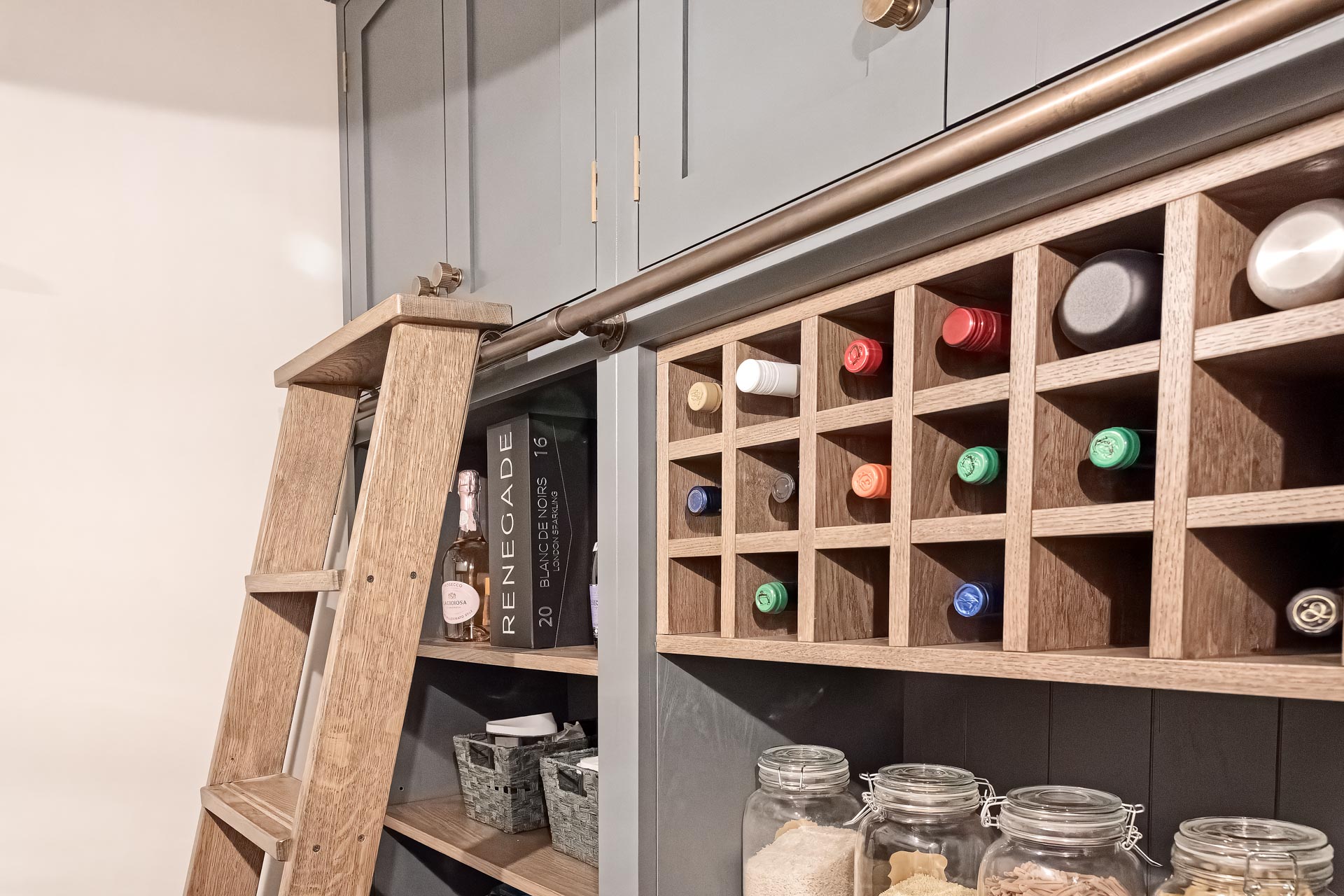 Traditional bespoke kitchen pantry North London alton hampshire guildford surrey shaker style luxury hand painted hand made miele fisher paykel armac martin farrow and ball quooker Calacatta Borgini marble