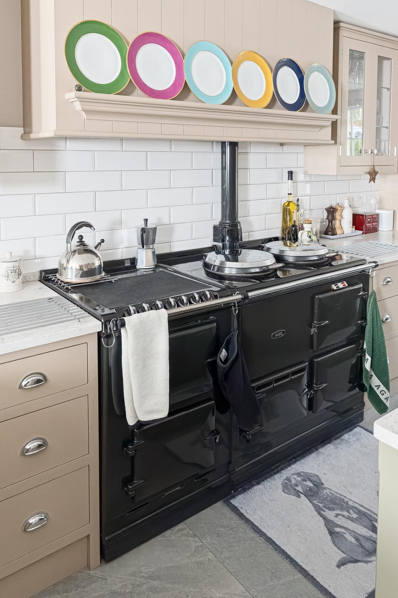 Traditional bespoke kitchen pantry utility scullery Hampstead North London alton hampshire guildford surrey shaker style luxury hand painted hand made miele fisher paykel armac martin farrow and ball quooker silestone caesarstone quartz maeble