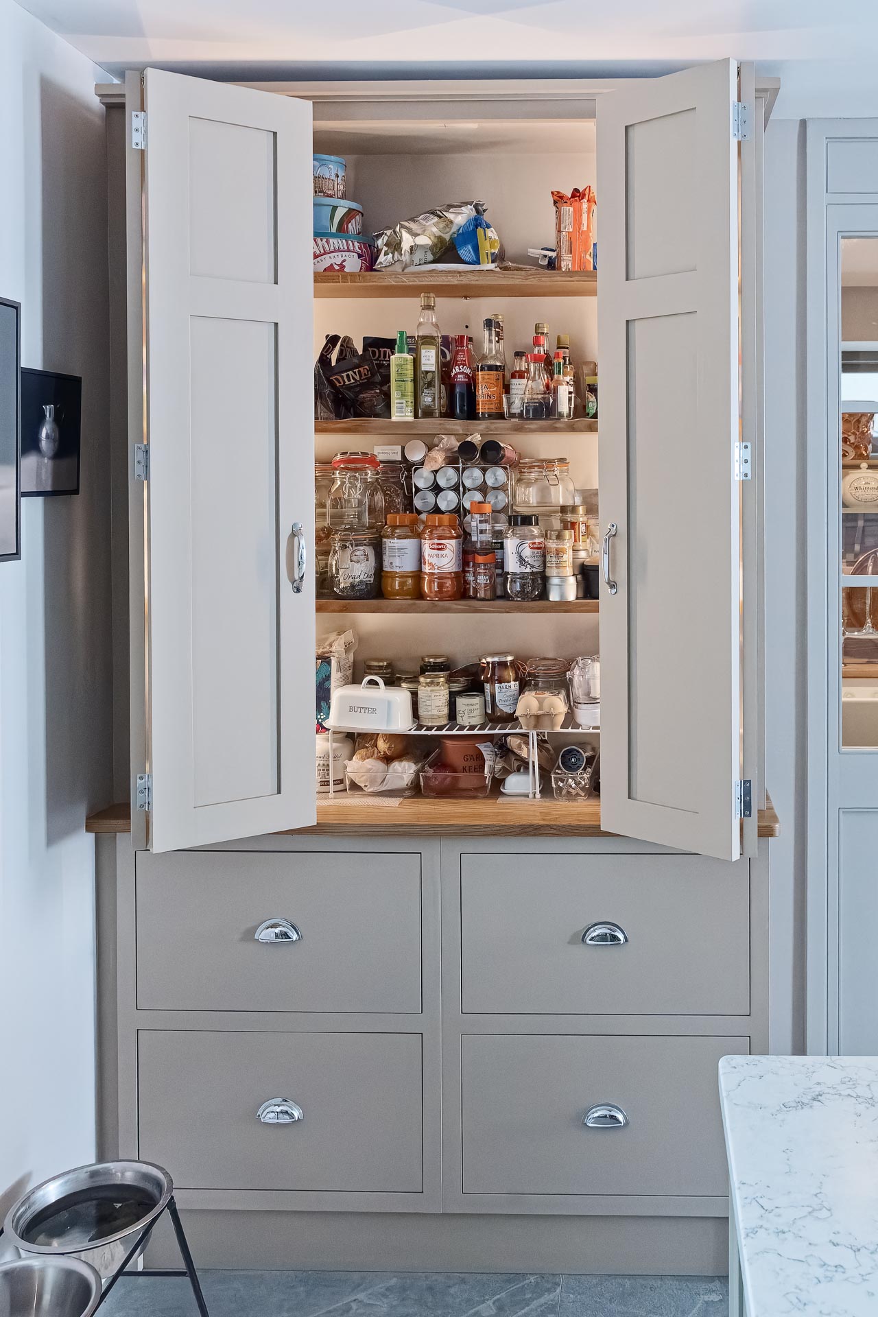 Traditional bespoke kitchen pantry utility scullery Hampstead North London alton hampshire guildford surrey shaker style luxury hand painted hand made miele fisher paykel armac martin farrow and ball quooker silestone caesarstone quartz maeble