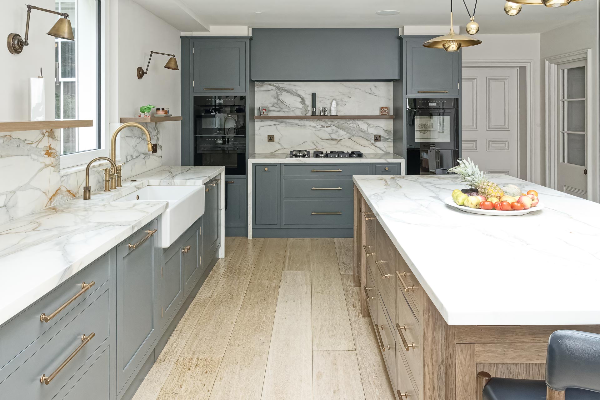 Traditional bespoke kitchen pantry North London alton hampshire guildford surrey shaker style luxury hand painted hand made miele fisher paykel armac martin farrow and ball quooker Calacatta Borgini marble