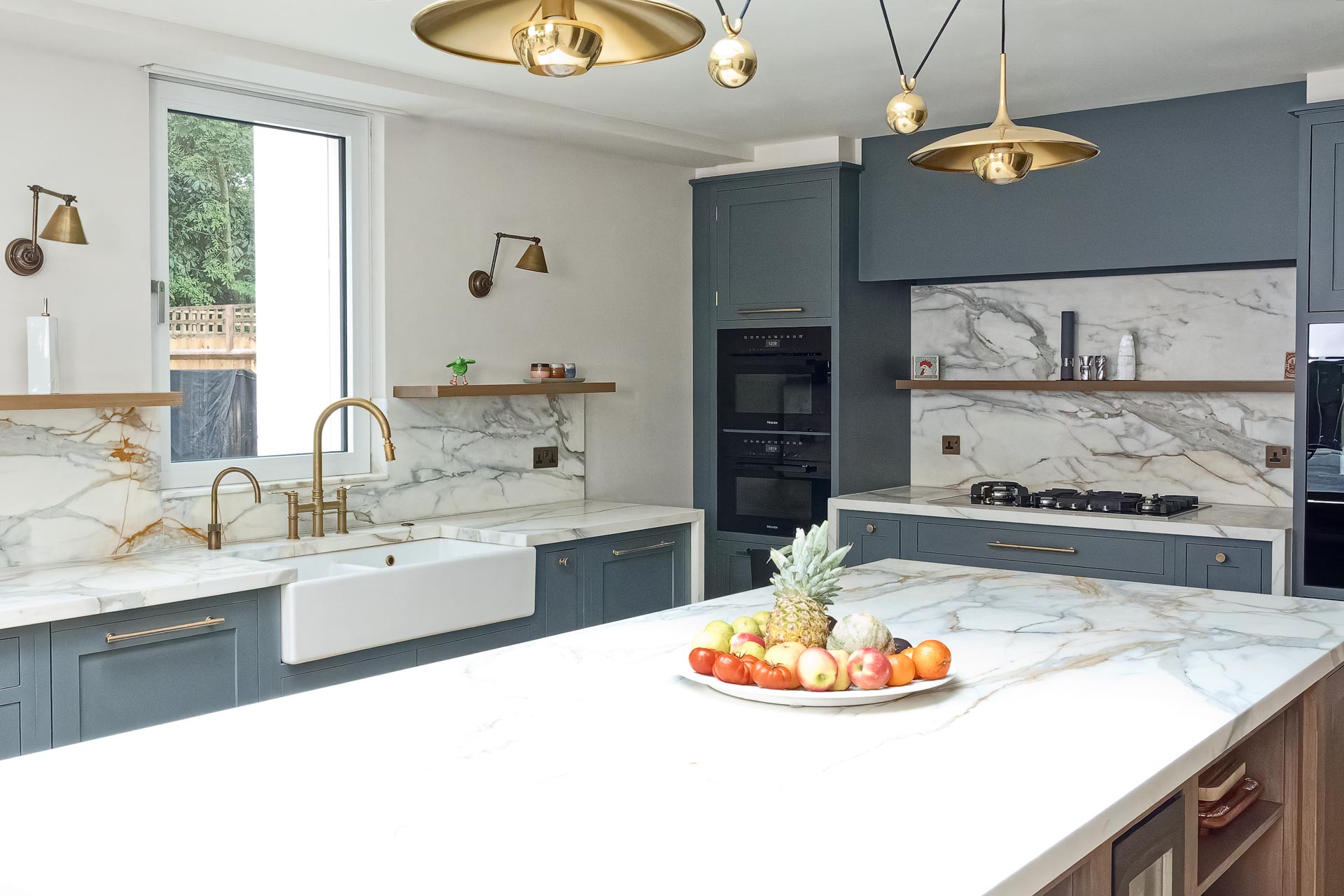 Traditional bespoke kitchen pantry North London alton hampshire guildford surrey shaker style luxury hand painted hand made miele fisher paykel armac martin farrow and ball quooker Calacatta Borgini marble