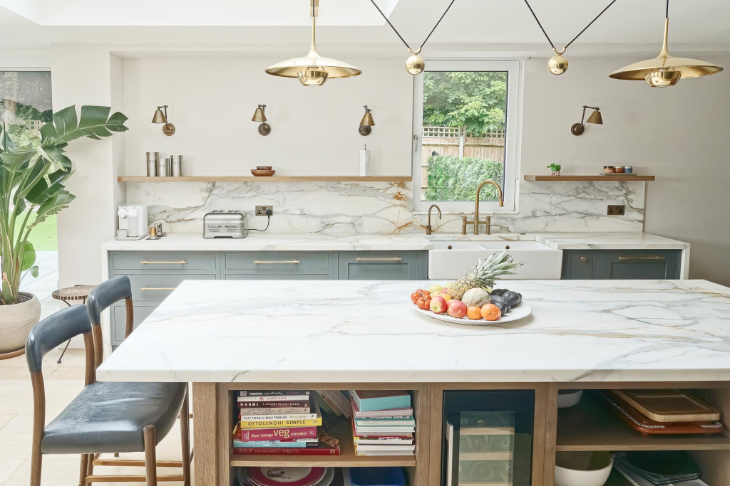 Traditional bespoke kitchen pantry North London alton hampshire guildford surrey shaker style luxury hand painted hand made miele fisher paykel armac martin farrow and ball quooker Calacatta Borgini marble